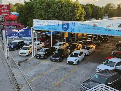 AM Squadra — Compraventa de automóviles en El Pueblito