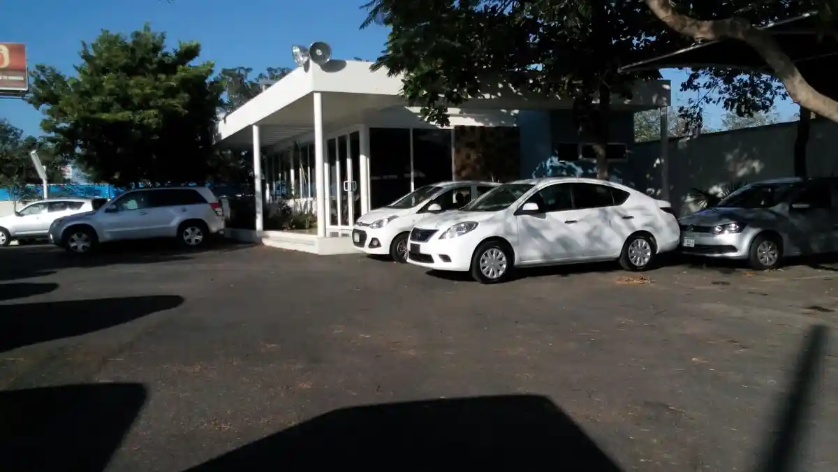 Automotriz Patrón Suc. San Luis Chuburná — Concesionario de automóviles en Mérida