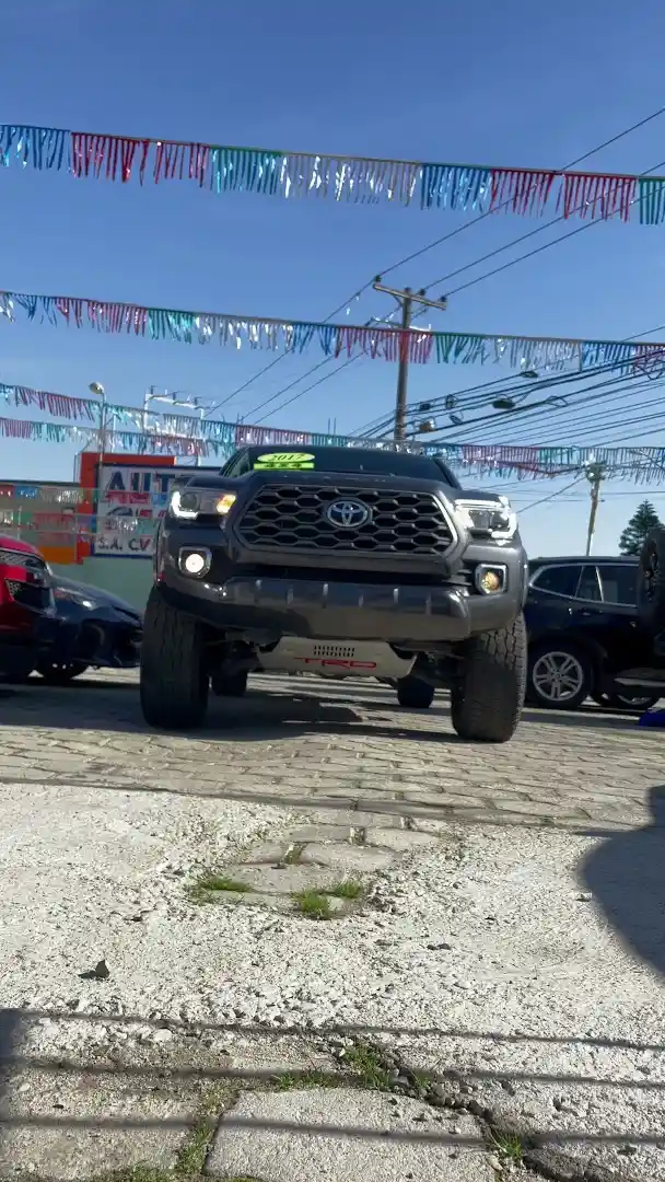 Automotriz Santiago, S.A. De C.V. — Tienda de vehículos de segunda mano y de ocasión en Tijuana