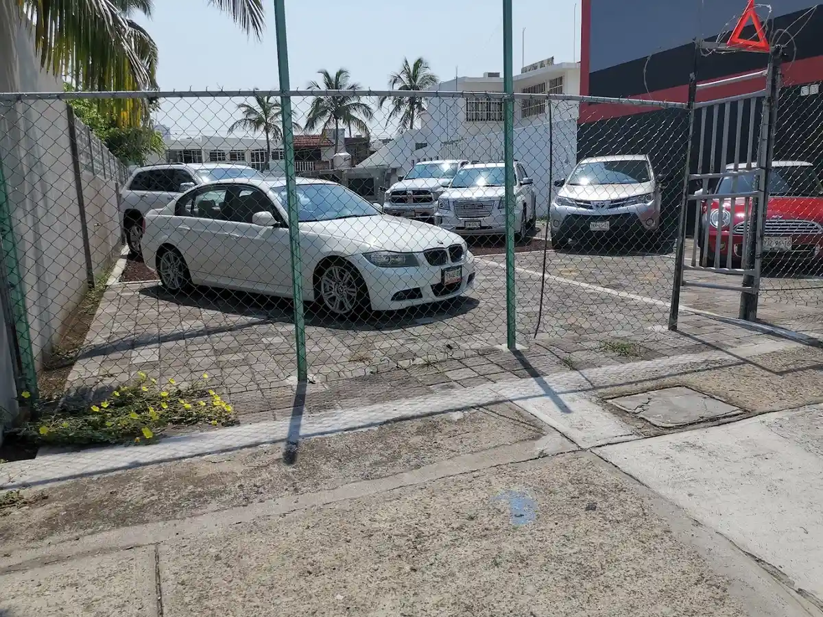 Autos Costa de Oro photo 4