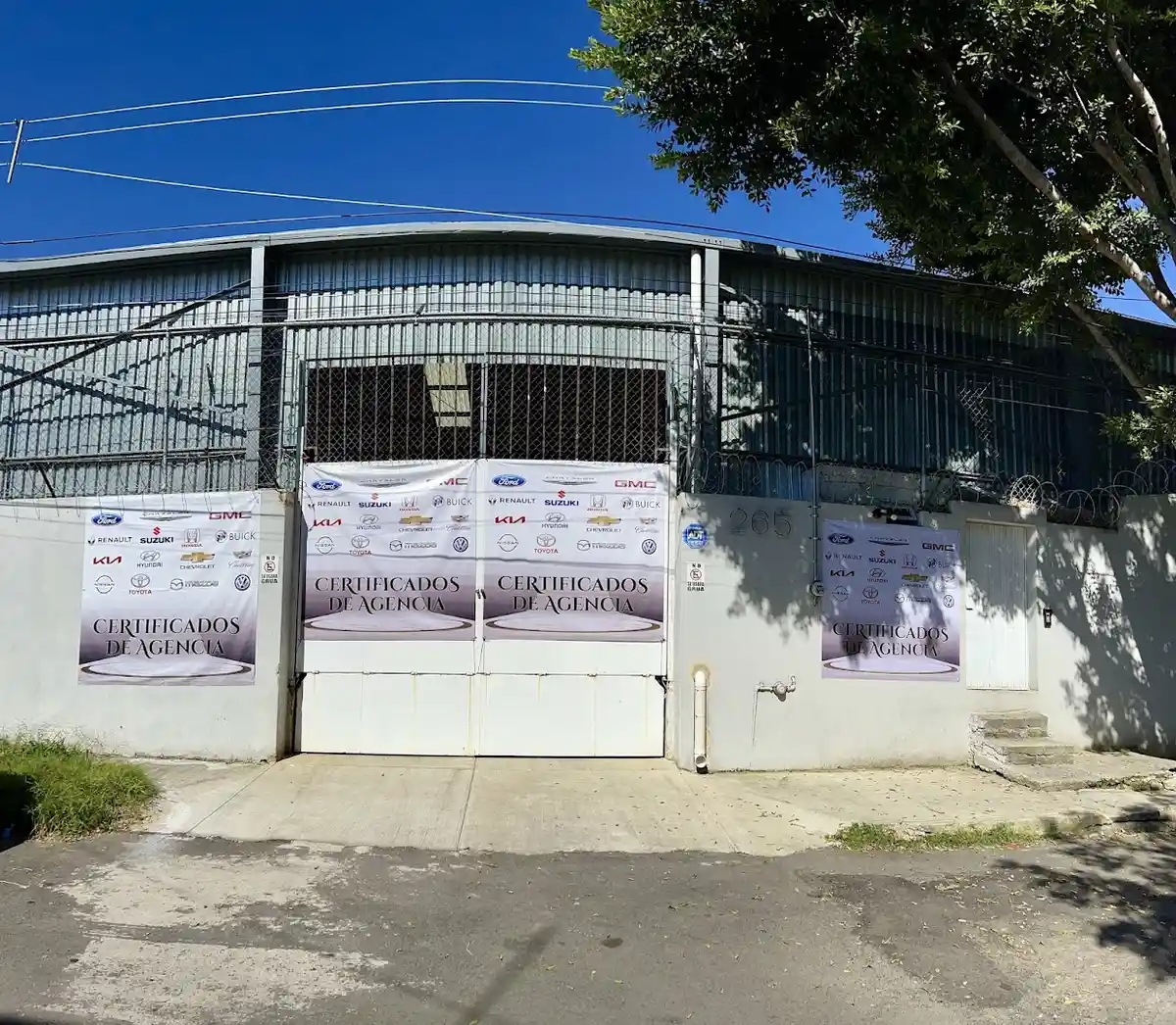Certificados de Agencia — Concesionario de automóviles en Zapopan