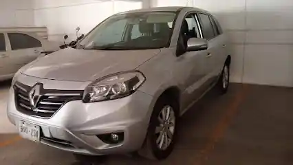 Compra venta de autos López — Concesionario de automóviles en Cdad. Nezahualcóyotl