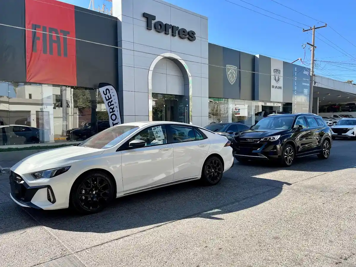 Distribuidores FIAT Chrysler | Torres Automotriz — Concesionario de automóviles en Guasave