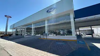 Ford Cever Durango — Concesionario de automóviles en Durango