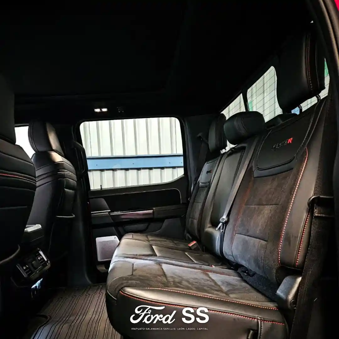 Ford SS San Luis photo 2