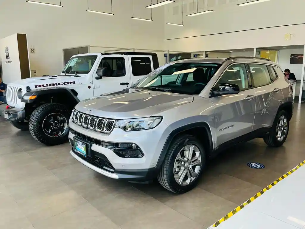 Jeep Anzures Agencia de Autos Nuevos y Seminuevos. photo 7