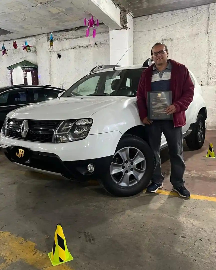 JR AUTOMOTRIZ — Tienda de vehículos de segunda mano y de ocasión en Tlalnepantla