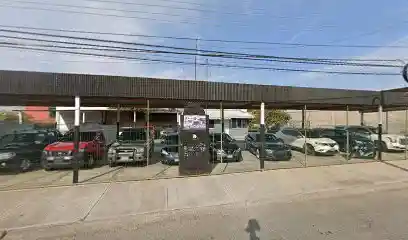 Lote de autos semi-nuevos AUZA motors — Concesionario de automóviles en Zamora de Hidalgo