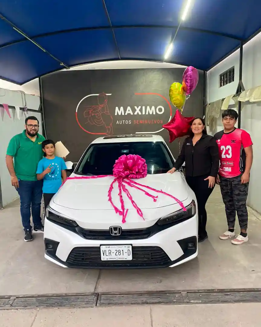 Maximo Autos Seminuevos photo 8