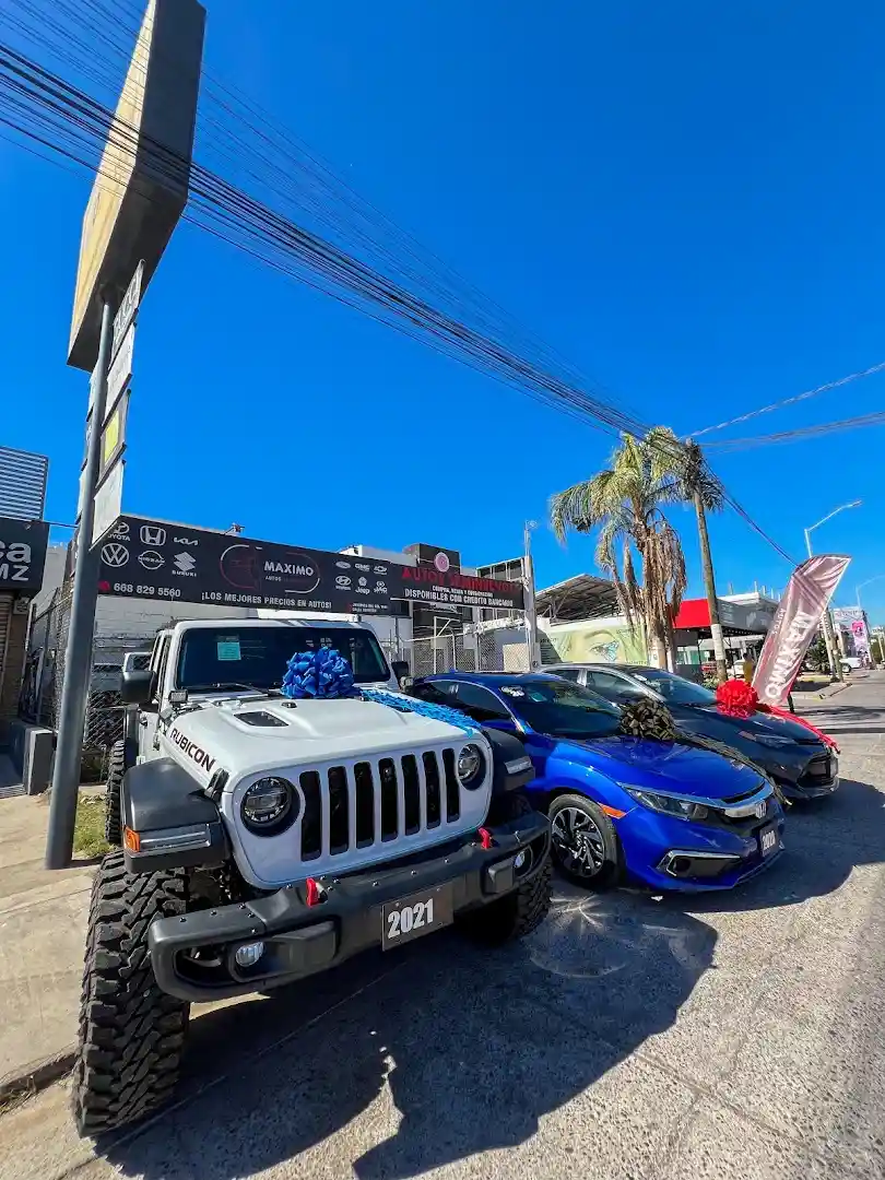 Maximo Autos Seminuevos photo 9
