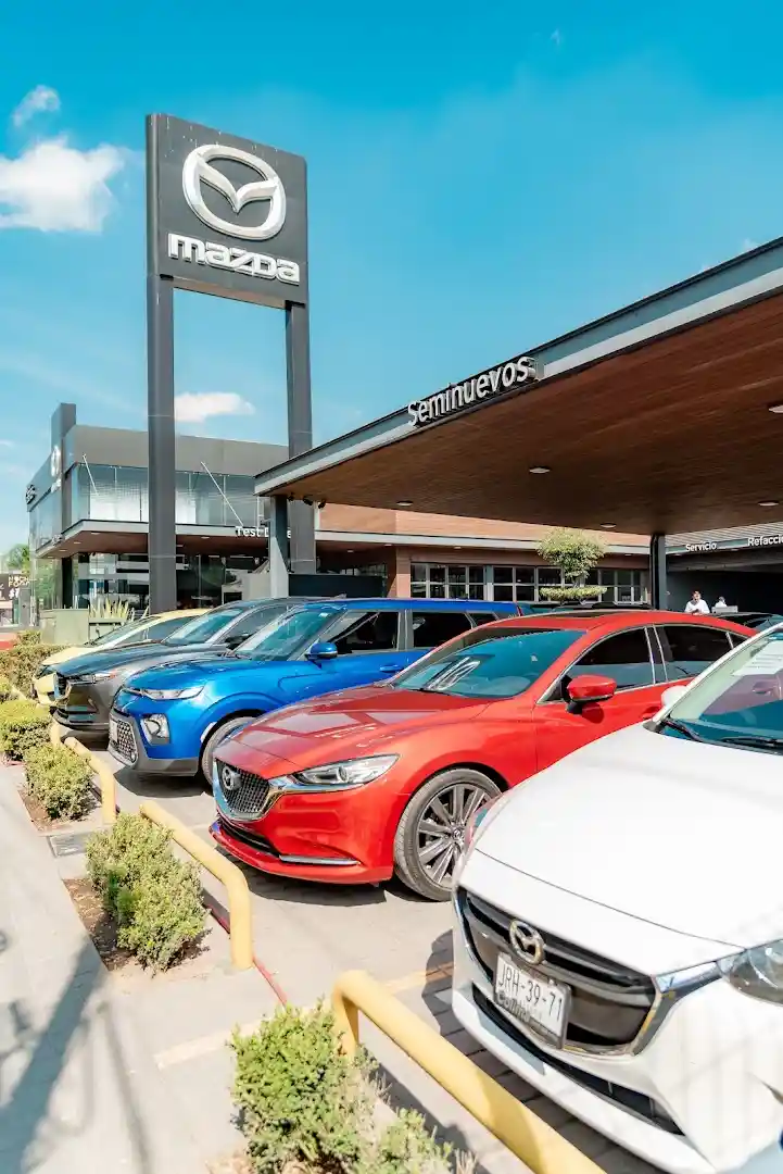 Seminuevos Garantizados Galerías — Concesionario de automóviles en Guadalajara